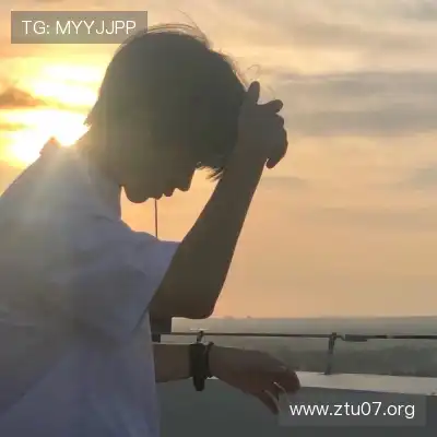 甄歌寒